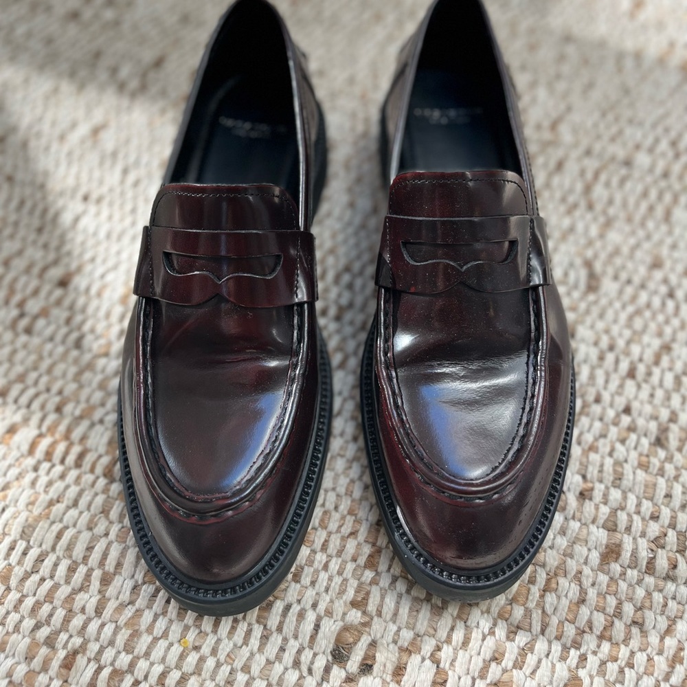 Vagabond loafer women size 39, brand new